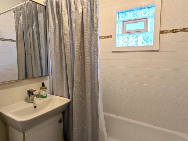 214 E C St, Deer Park, WA 99006