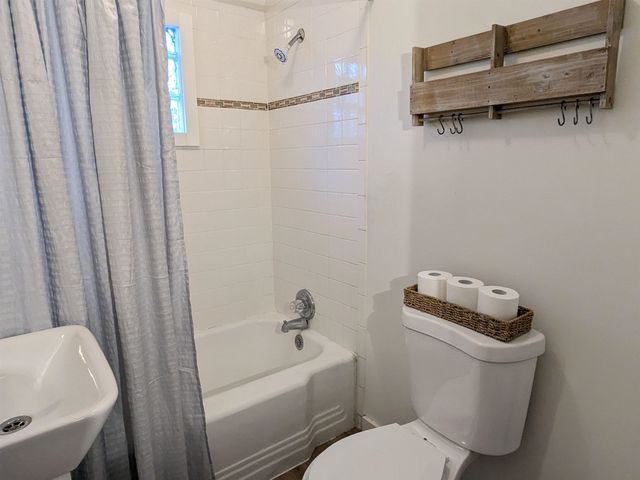 214 E C St, Deer Park, WA 99006