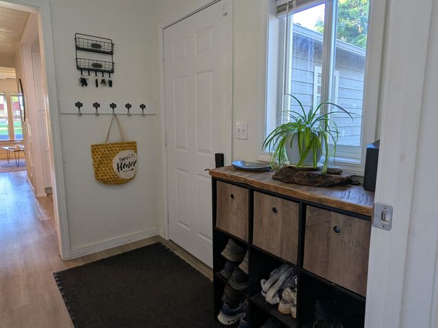 214 E C St, Deer Park, WA 99006