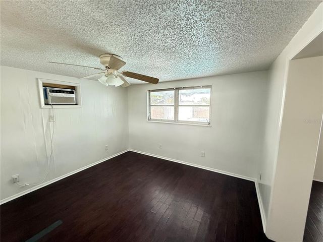 4233 DARLINGTON ROAD, Holiday, FL 34691