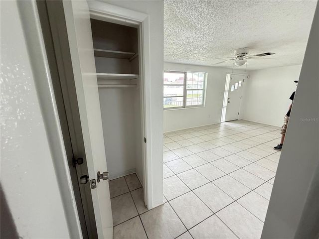 4233 DARLINGTON ROAD, Holiday, FL 34691