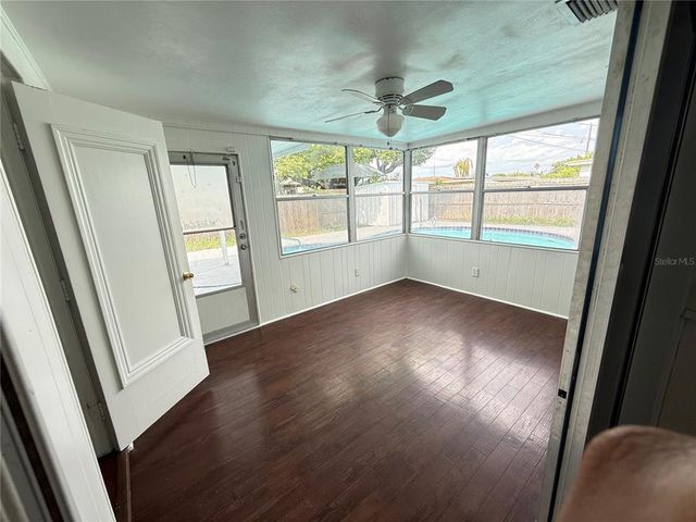 4233 DARLINGTON ROAD, Holiday, FL 34691