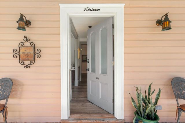 16 Locust St, St Augustine, FL 32084