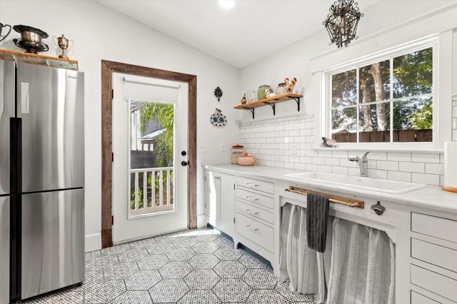 16 Locust St, St Augustine, FL 32084