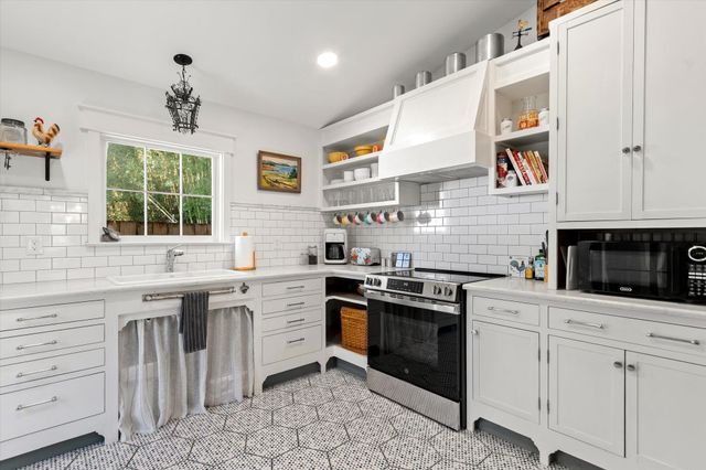 16 Locust St, St Augustine, FL 32084