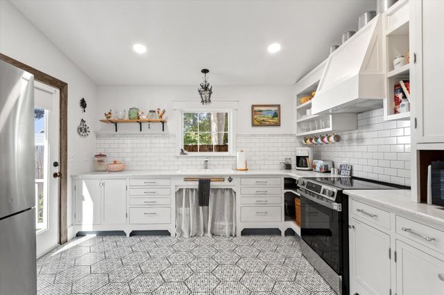 16 Locust St, St Augustine, FL 32084