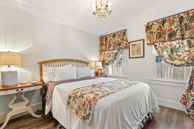 16 Locust St, St Augustine, FL 32084