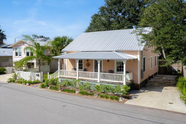 16 Locust St, St Augustine, FL 32084