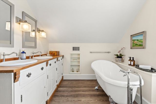 16 Locust St, St Augustine, FL 32084