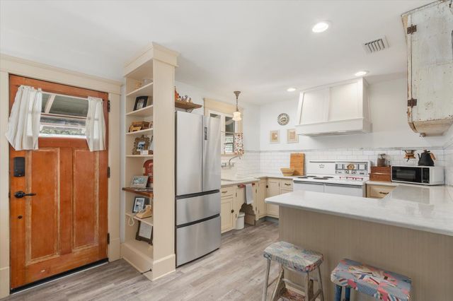 16 Locust St, St Augustine, FL 32084