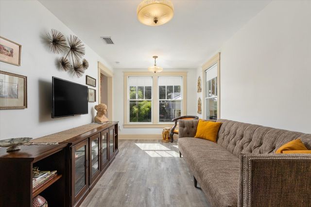 16 Locust St, St Augustine, FL 32084