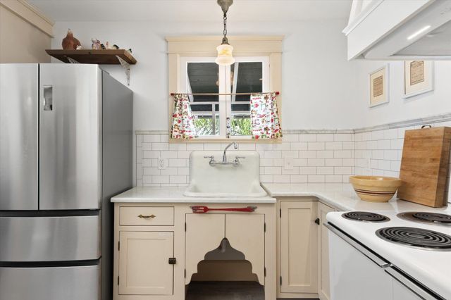 16 Locust St, St Augustine, FL 32084