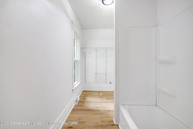 3719 W Willow Street, Lansing, MI 48917