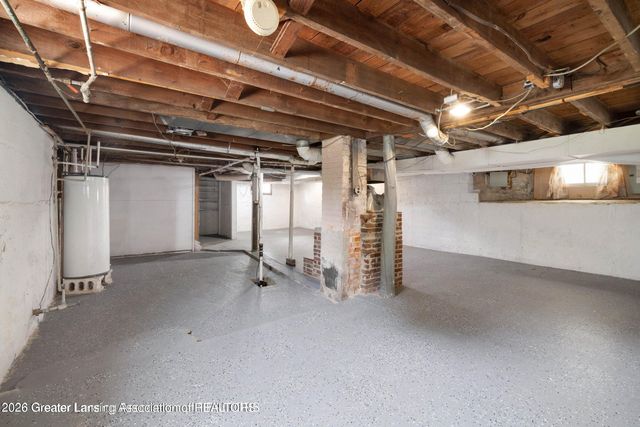 3719 W Willow Street, Lansing, MI 48917