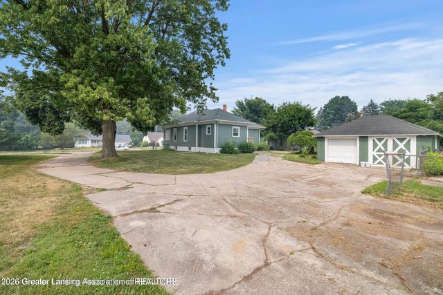 3719 W Willow Street, Lansing, MI 48917