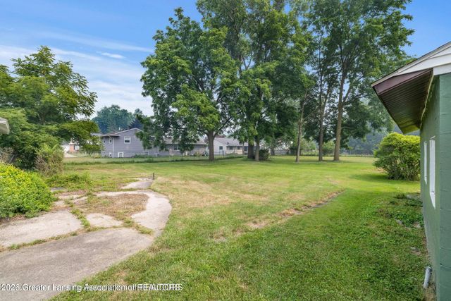 3719 W Willow Street, Lansing, MI 48917