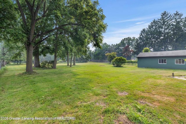 3719 W Willow Street, Lansing, MI 48917
