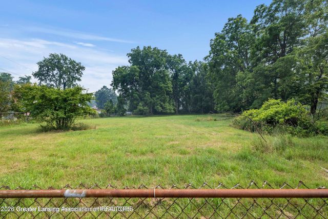 3719 W Willow Street, Lansing, MI 48917
