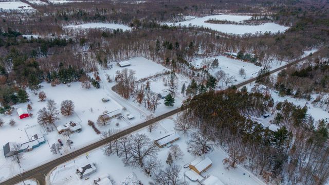 2774 S Johnson Road, Gowen, MI 49326