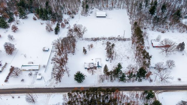 2774 S Johnson Road, Gowen, MI 49326