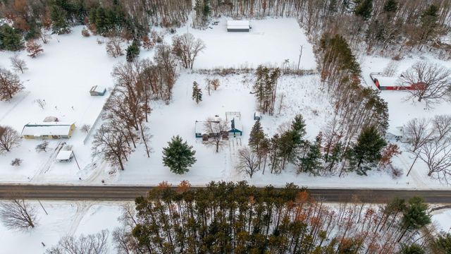 2774 S Johnson Road, Gowen, MI 49326