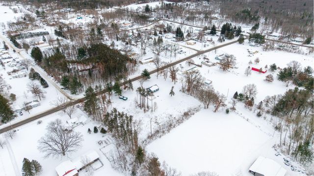 2774 S Johnson Road, Gowen, MI 49326