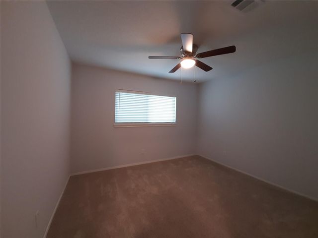 8 Fawnchase Court, The Woodlands, TX 77381