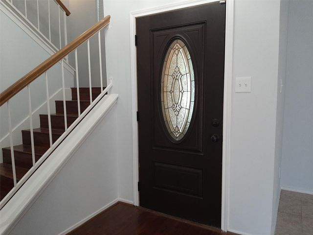 8 Fawnchase Court, The Woodlands, TX 77381