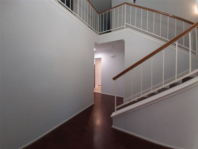 8 Fawnchase Court, The Woodlands, TX 77381