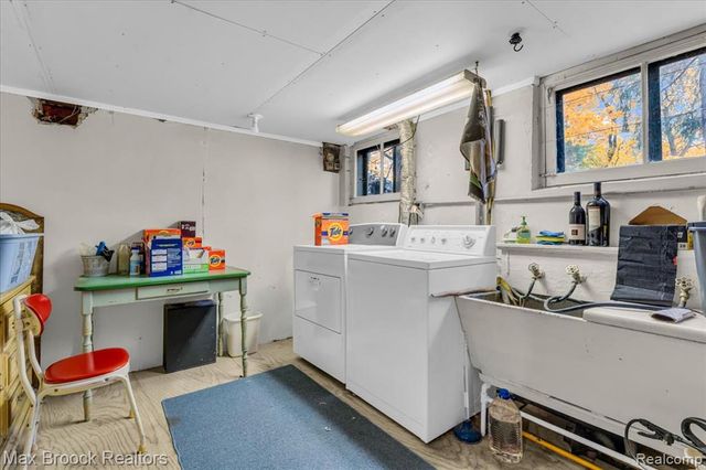 11 Poplar Park Boulevard, Pleasant Ridge, MI 48069