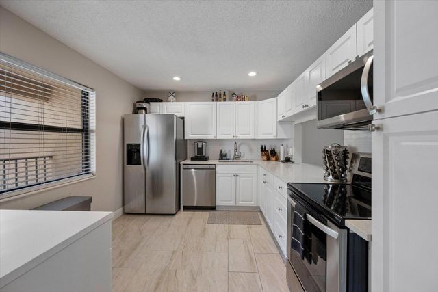145 Lake Nancy Lane 232, West Palm Beach, FL 33411