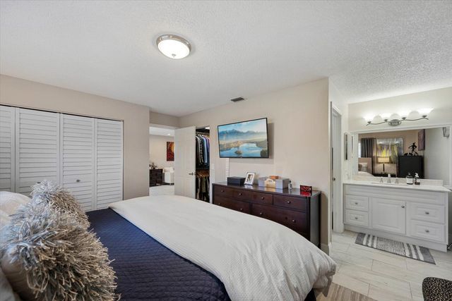 145 Lake Nancy Lane 232, West Palm Beach, FL 33411