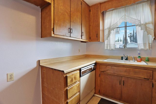 3313 E Marsh St, Stockton, CA 95205