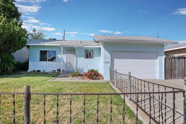 3313 E Marsh St, Stockton, CA 95205