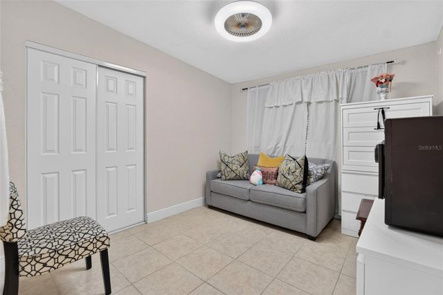 1727 WAIKIKI WAY, Tampa, FL 33619