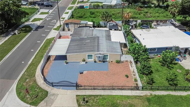 1727 WAIKIKI WAY, Tampa, FL 33619
