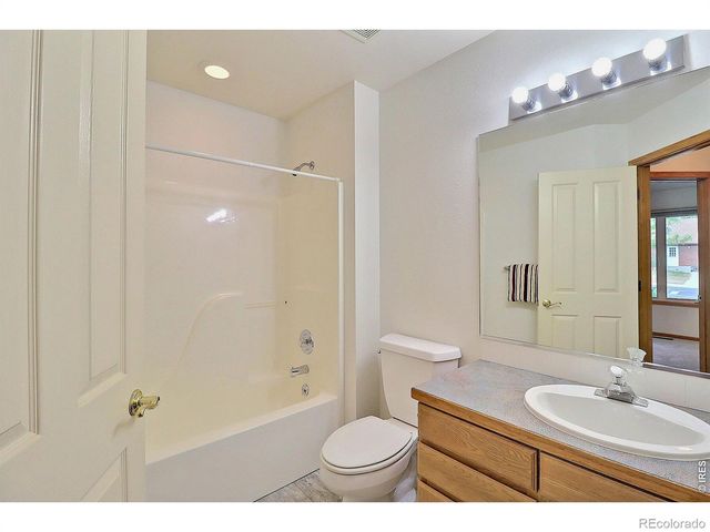 1839 44th Ave Ct, Greeley, CO 80634