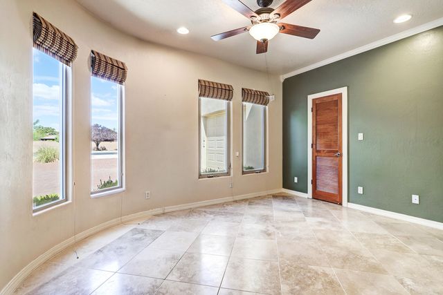 508 Laguna Seca Lane NW, Albuquerque, NM 87104