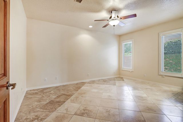 508 Laguna Seca Lane NW, Albuquerque, NM 87104