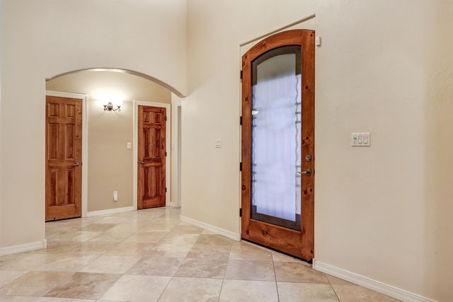 508 Laguna Seca Lane NW, Albuquerque, NM 87104