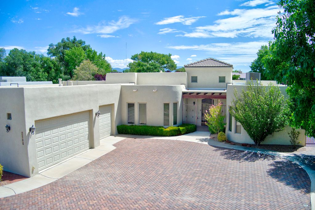 508 Laguna Seca Lane NW, Albuquerque, NM 87104