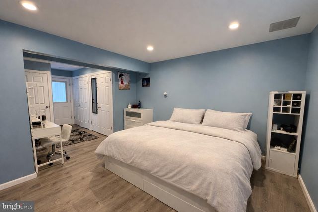 5 JUNE RD, Levittown, PA 19056