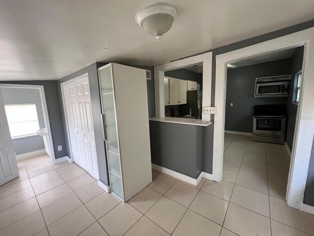 1708 E NOME STREET, Tampa, FL 33604