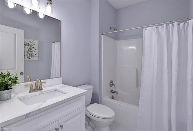 615 Ship Point RD, Yorktown, VA 23692