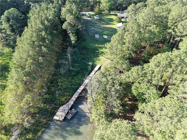 615 Ship Point RD, Yorktown, VA 23692