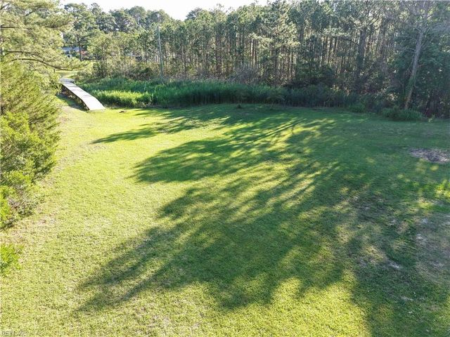 615 Ship Point RD, Yorktown, VA 23692