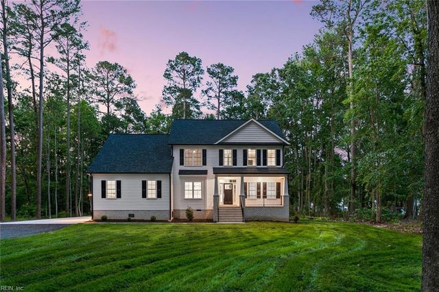 615 Ship Point RD, Yorktown, VA 23692