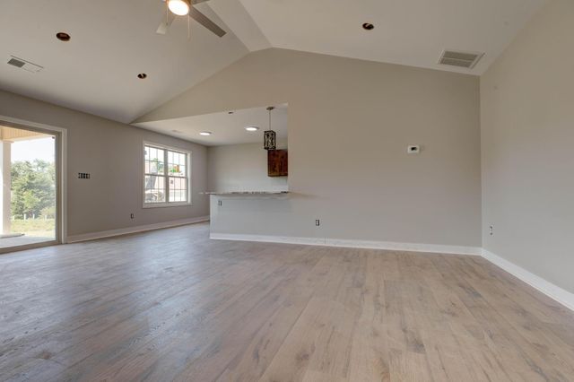 156 Elk Drive, Stamping Ground, KY 40379