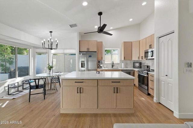 1436 E CHARLESTON Avenue, Phoenix, AZ 85022
