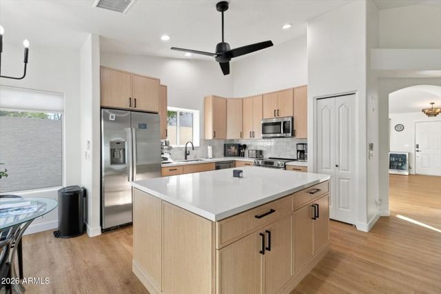 1436 E CHARLESTON Avenue, Phoenix, AZ 85022